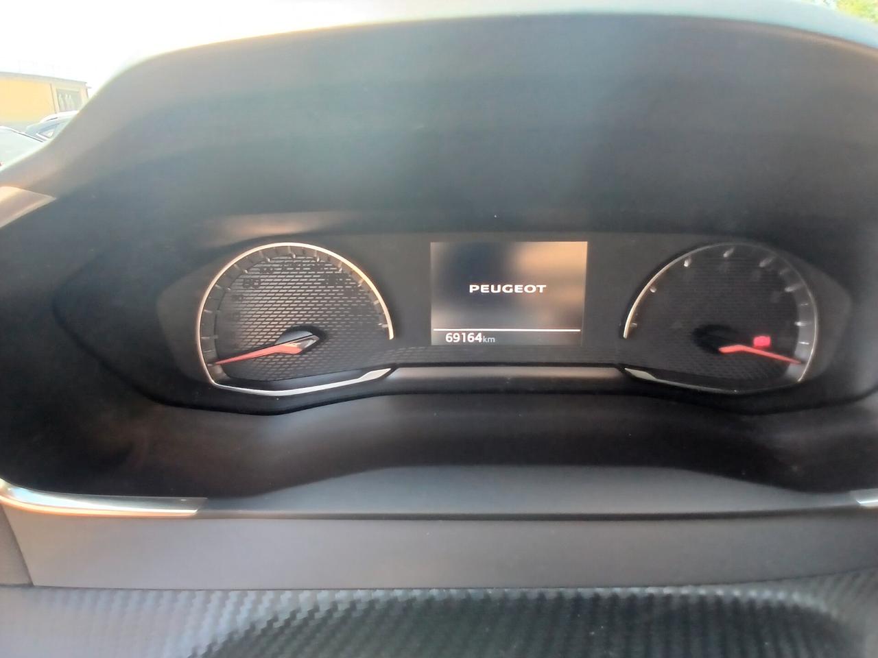 Peugeot 2008 100CV S&S Allure