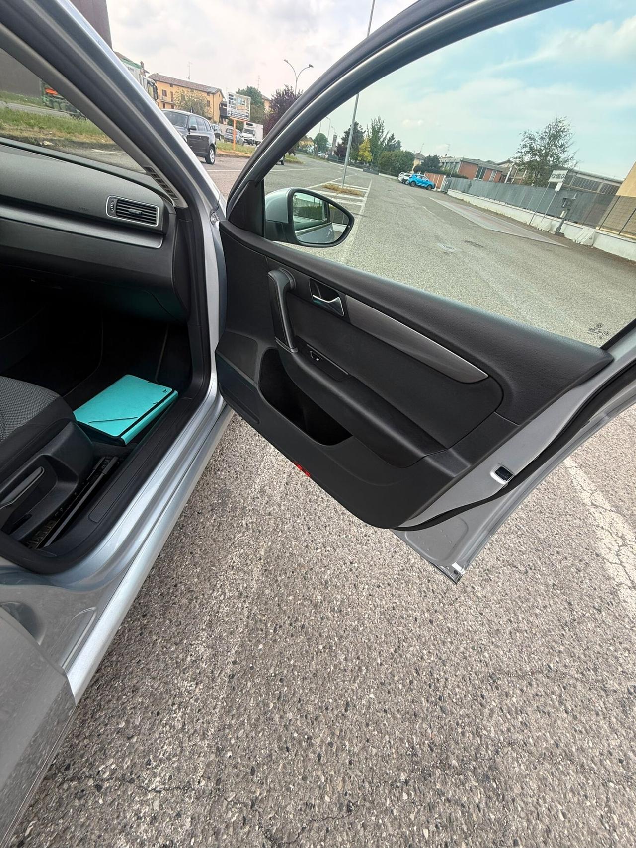 Volkswagen Passat Var. 2.0 TDI Highline BlueM.Tech.