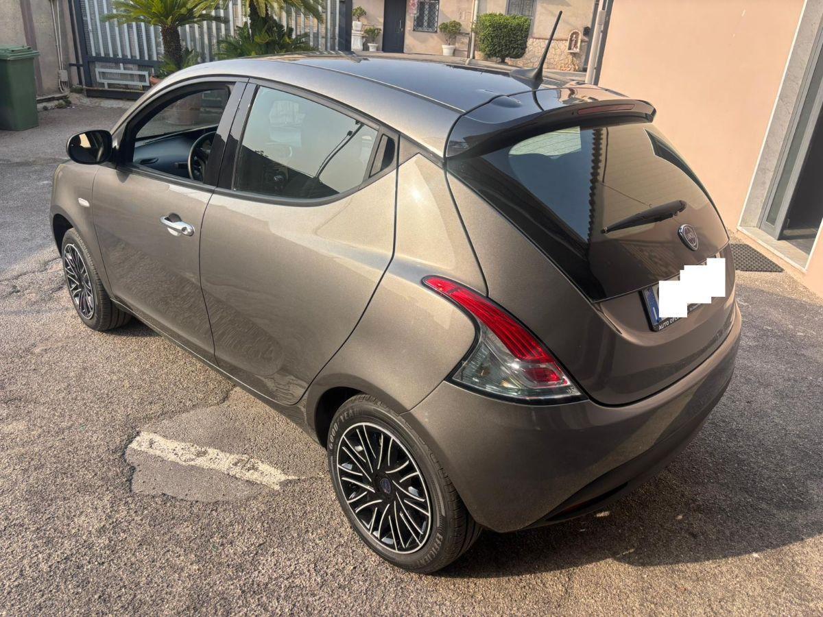 LANCIA Ypsilon 1.0 FireFly 5p.S&S Hybrid Oro