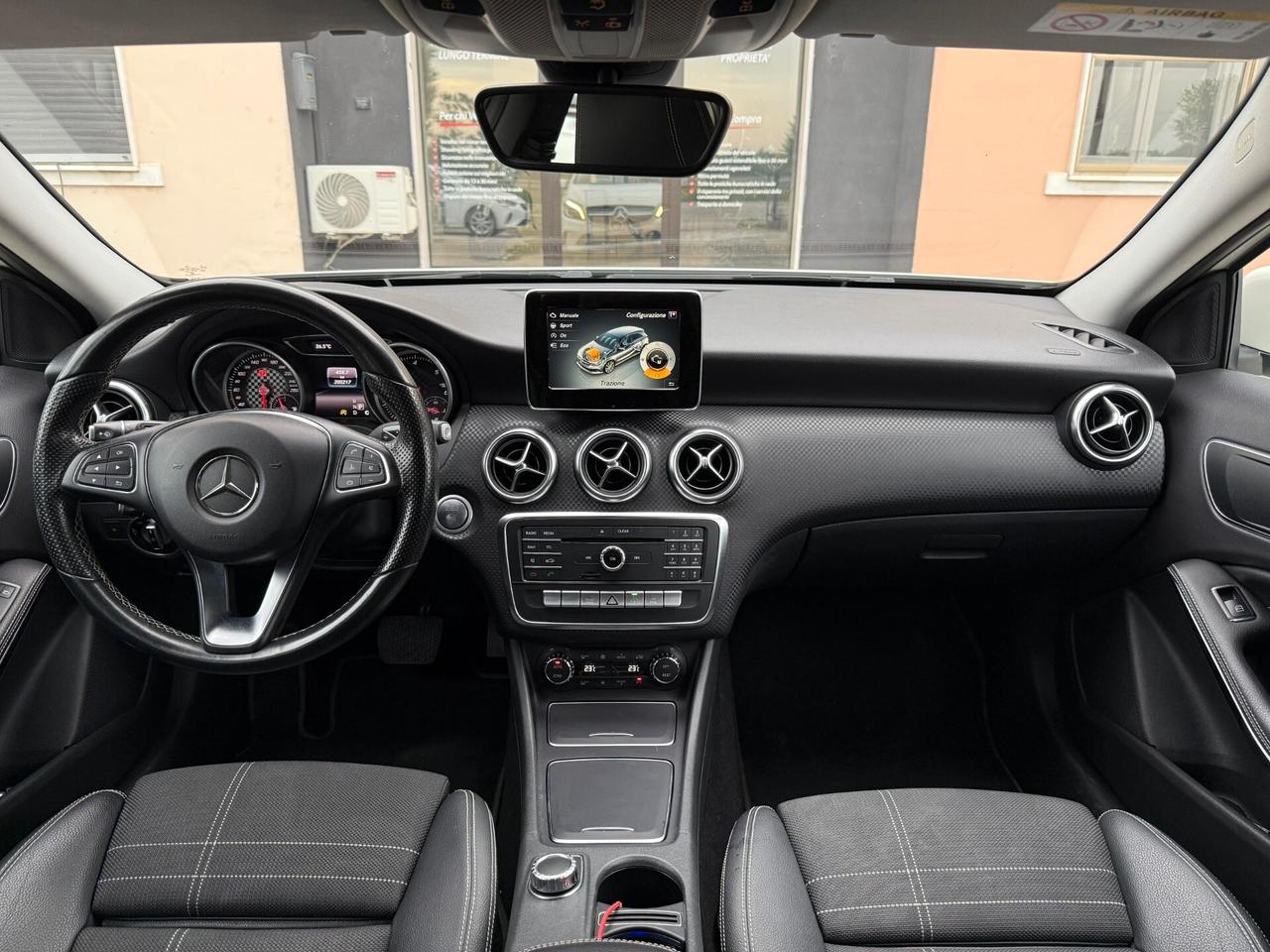 Mercedes-benz A 180 d Automatic Sport MULTICOLOR