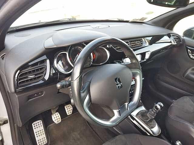 DS 3 DS 3 1.6 e-HDi 110 airdream Sport Chic