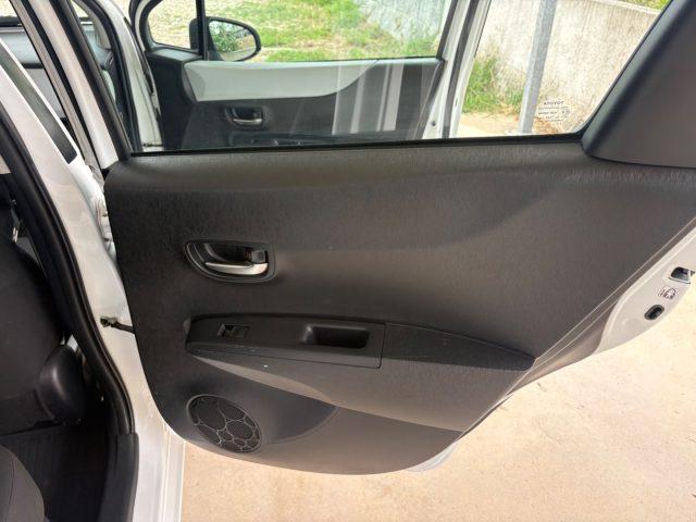 TOYOTA Yaris 1.5 Hybrid 5 porte AUTOMATICA OK NEOPATENTATI
