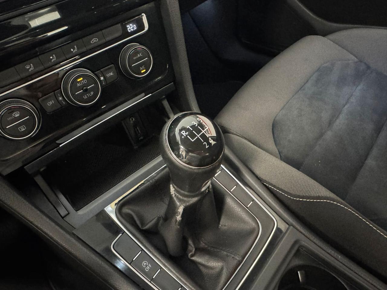 Volkswagen Golf 1.6 TDI 5p. Highline BlueMotion Technology