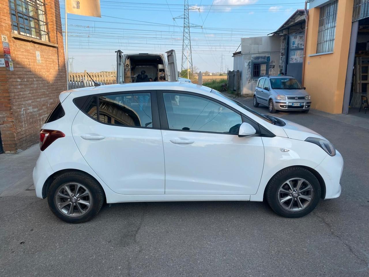 Hyundai i10 GPL Econext Login -OK NEOP. - GARANZIA 12 MESI