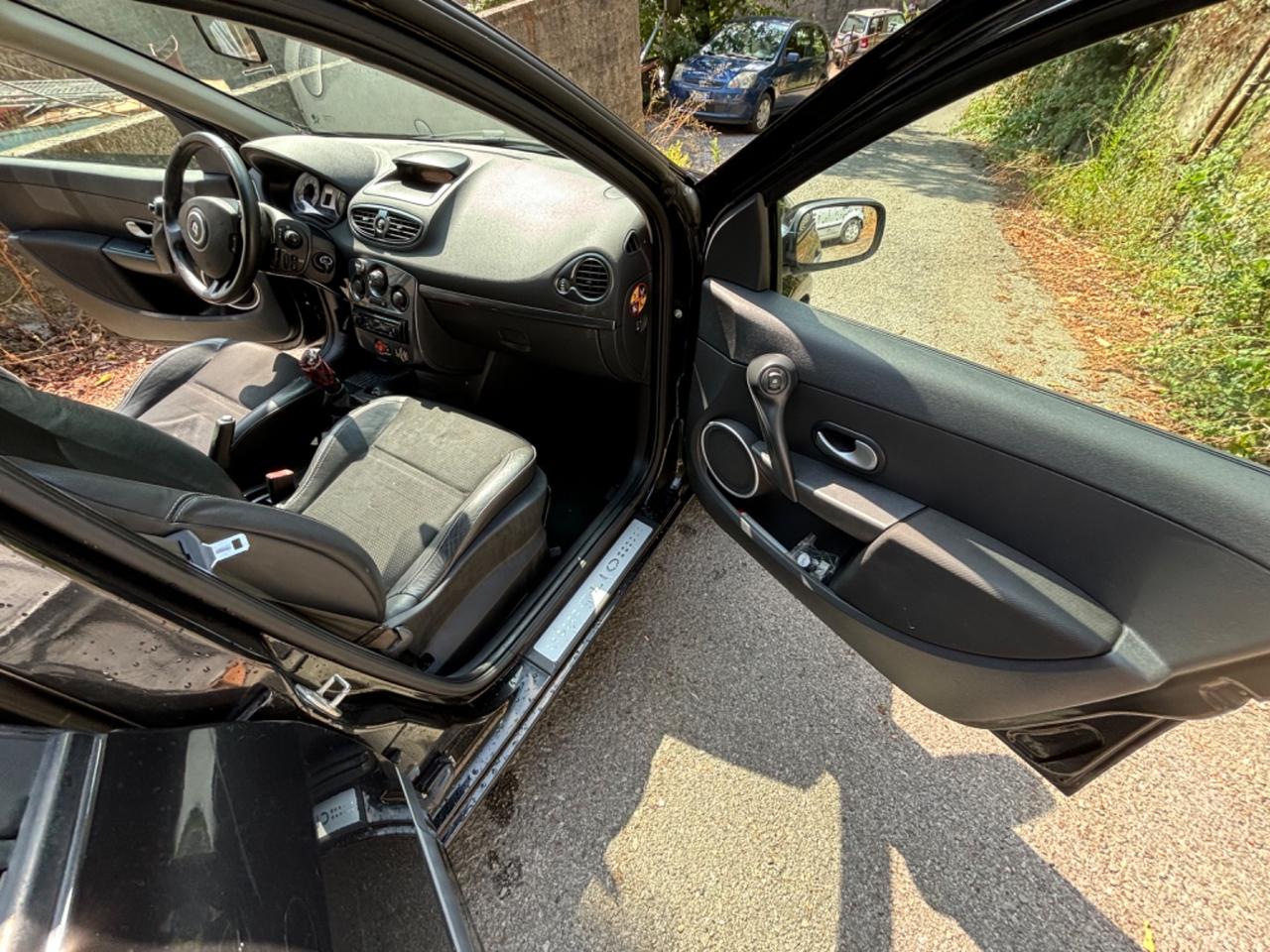 Renault Clio 1.2 16V 5 porte Le Iene