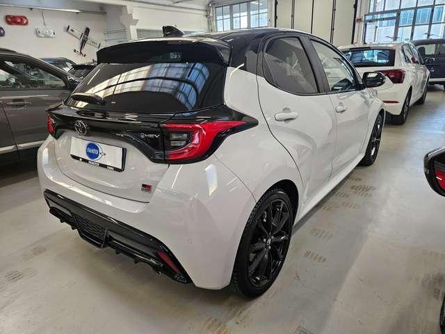 Toyota Yaris Yaris 1.5h 130 GR Sport