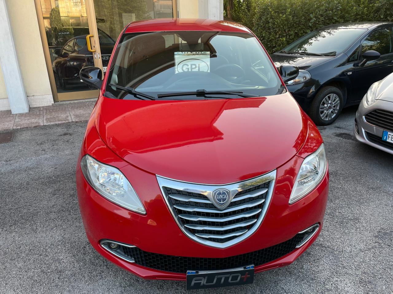 Lancia Ypsilon 1.2 69 CV 5 porte GPL Ecochic Gold