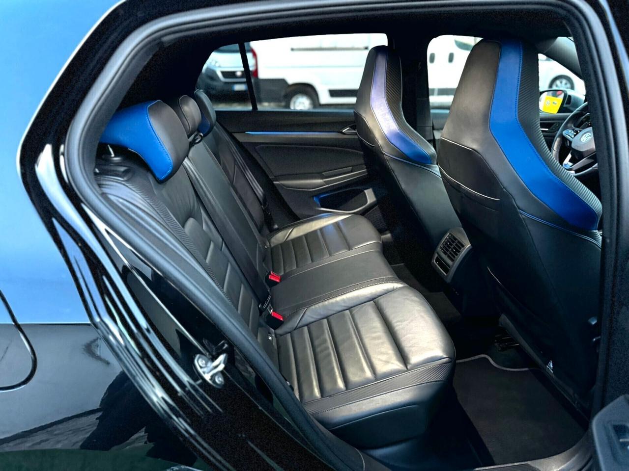 Volkswagen Golf R 2.0 TSI 320cv anno 12/2021 Scarico AKRAPOVIC Permute Finanziamenti Garanzia