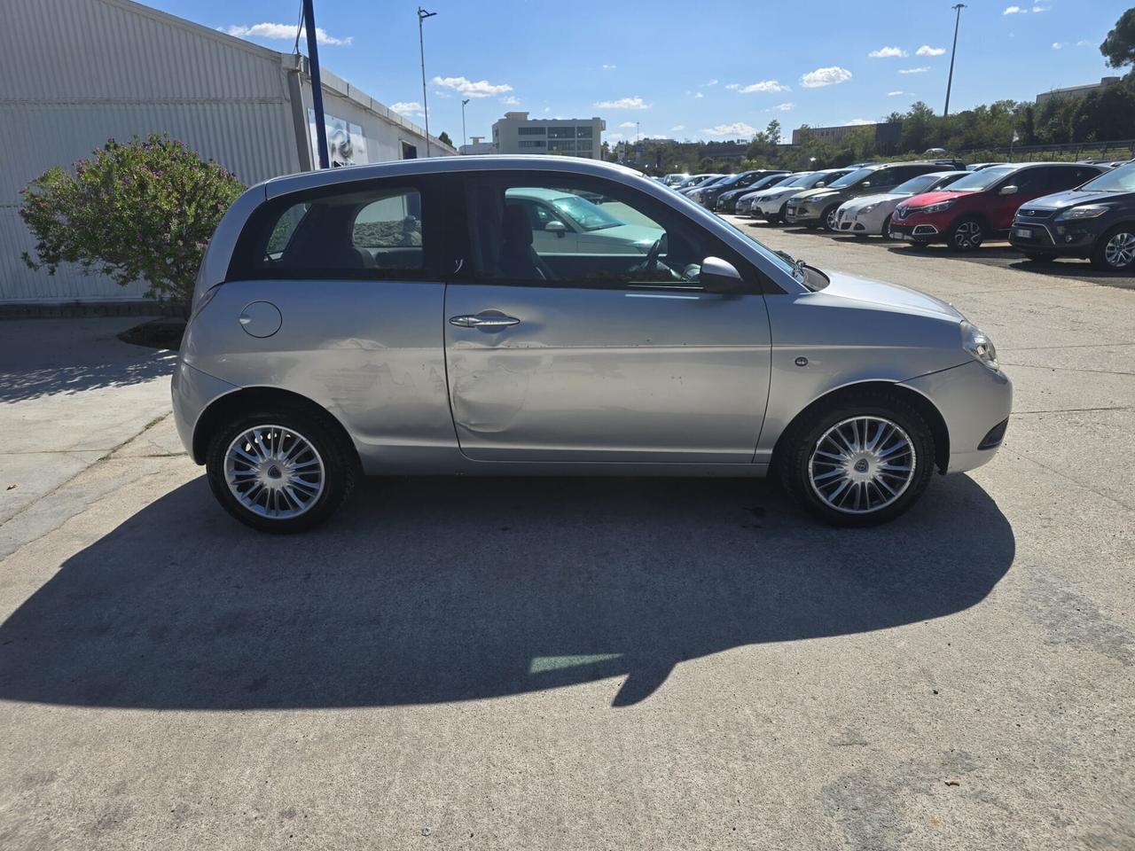 Lancia Ypsilon 1.2 Argento