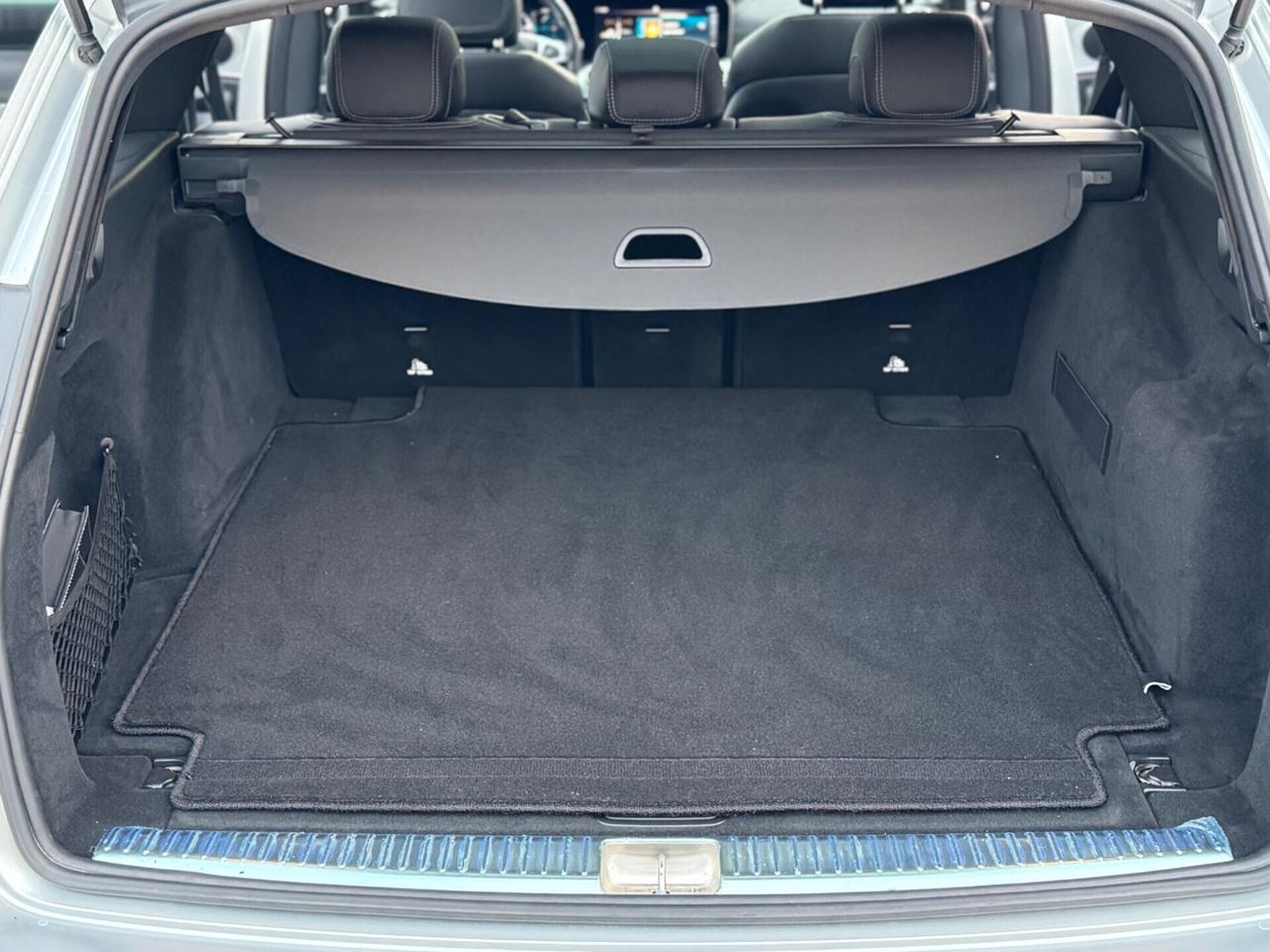 Mercedes-benz E 220 d 4Matic Sport AMG LINE !