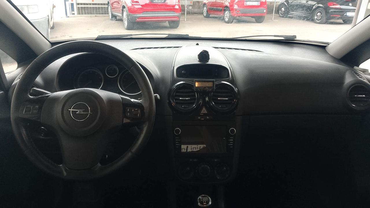 Opel Corsa 1.2 80CV 5 porte GPL-TECH Edition