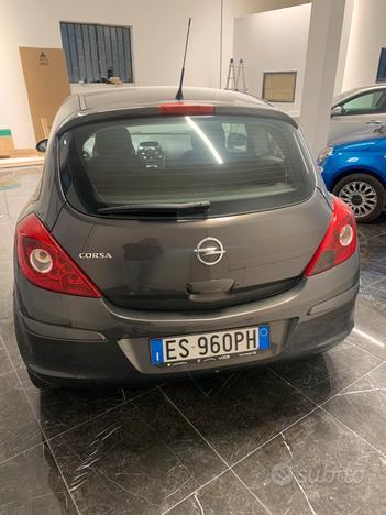 Opel corsa 2013 GPL