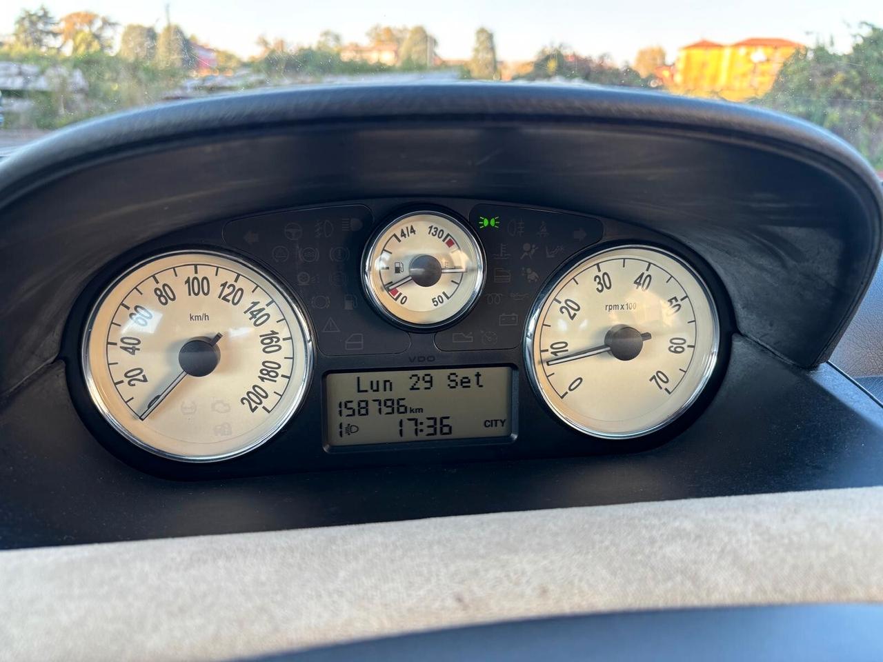 Lancia Ypsilon 1.2 16V Platino adatta ai neopatentati