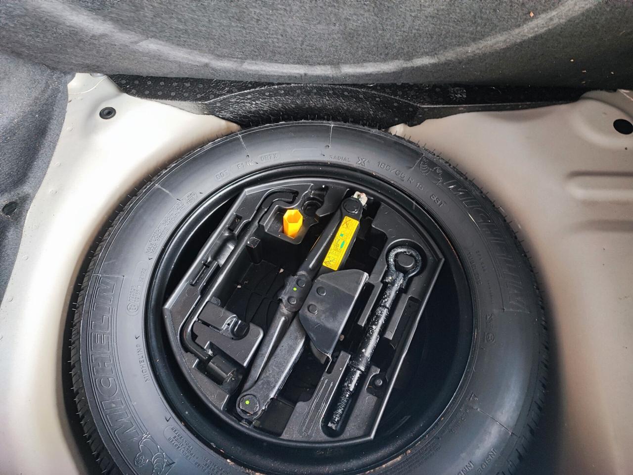 Peugeot 208 82 5 porte Allure