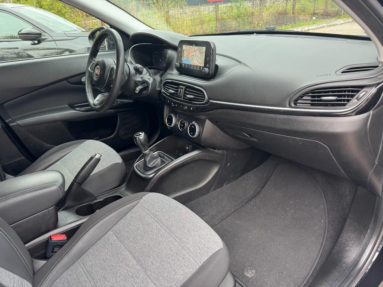 Fiat Tipo 1.3 Mjt S&S 5 porte City Cross LED NAV
