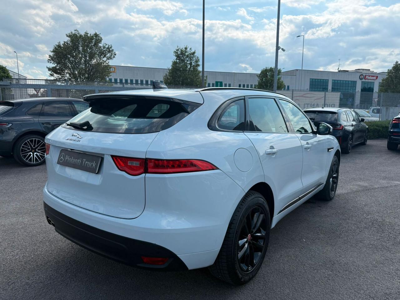 Jaguar F-Pace 2.0 D 180 CV AWD aut. Portfolio