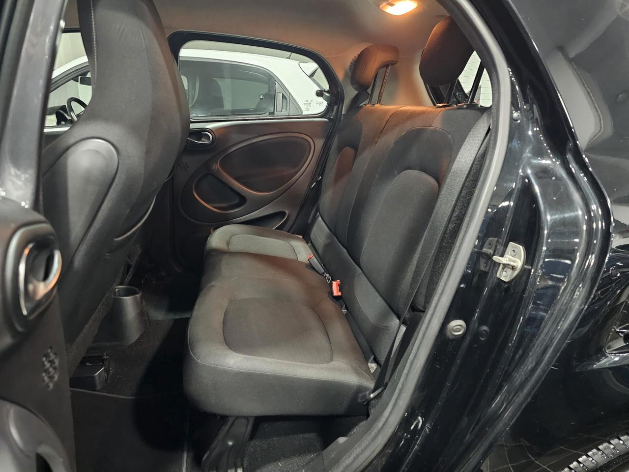 NUOVA SMART FORFOUR PASSION EDITION 0.9 TURBO BENZ 90CV AUTOMATIC