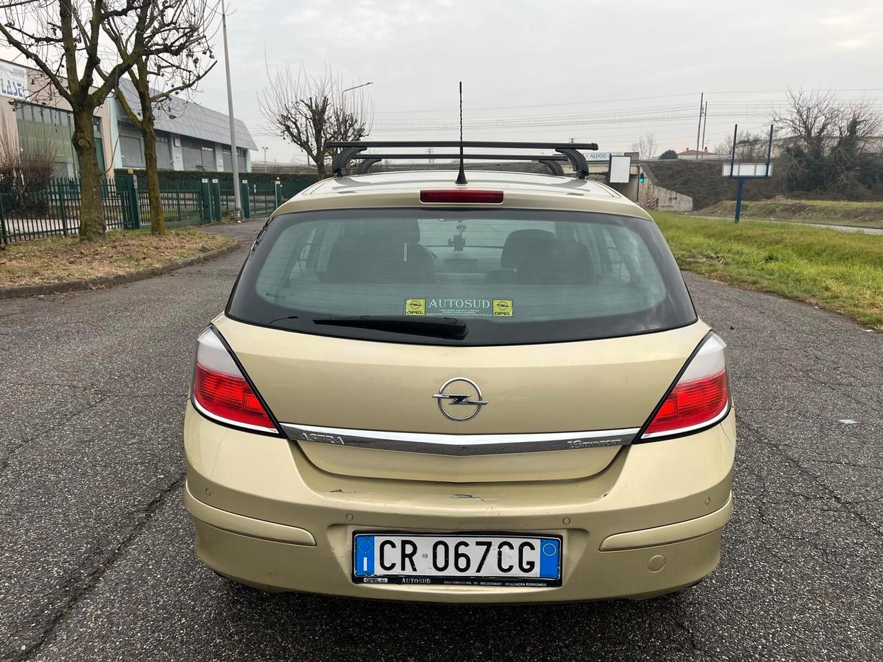 Opel Astra 1.6 115CV 5 porte Elective