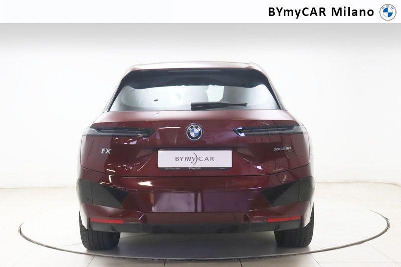 BMW iX 50 pacchetto sportivo xDrive