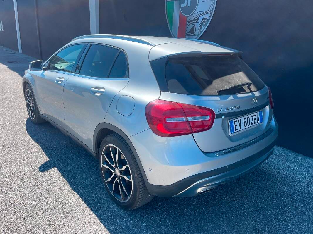 Mercedes Classe GLA 220 d (cdi) Sport 4matic 170cv auto