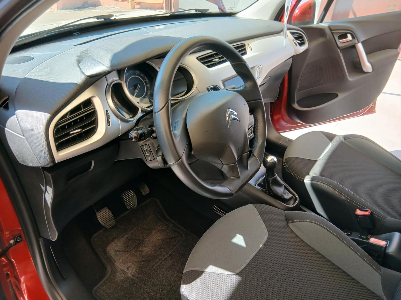 Citroen C3 1.4 HDi 70 5p full 13