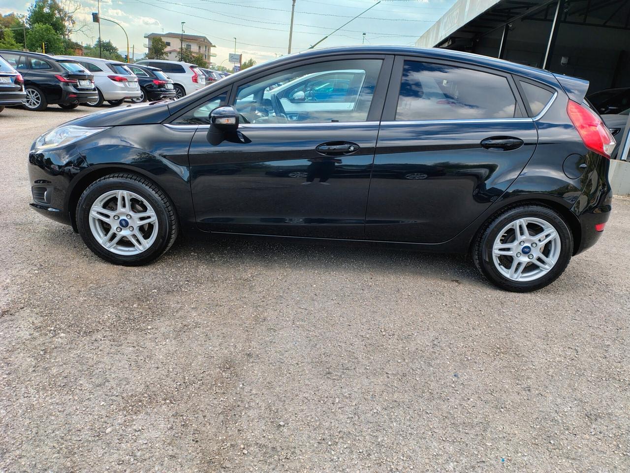 Ford Fiesta 1.5 TDCi 75CV 5 porte Titanium
