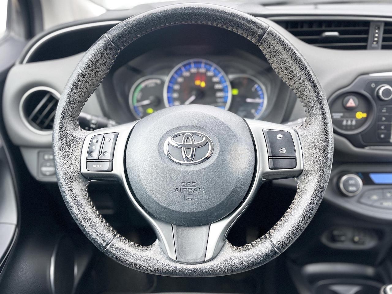 Toyota Yaris 1.5 Hybrid 75CV automatica Neo - 2014