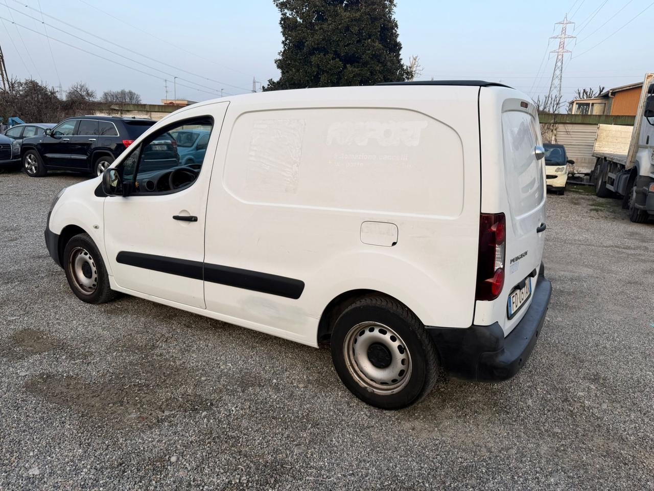 Peugeot Partner Tepee BlueHDi 100 Outdoor