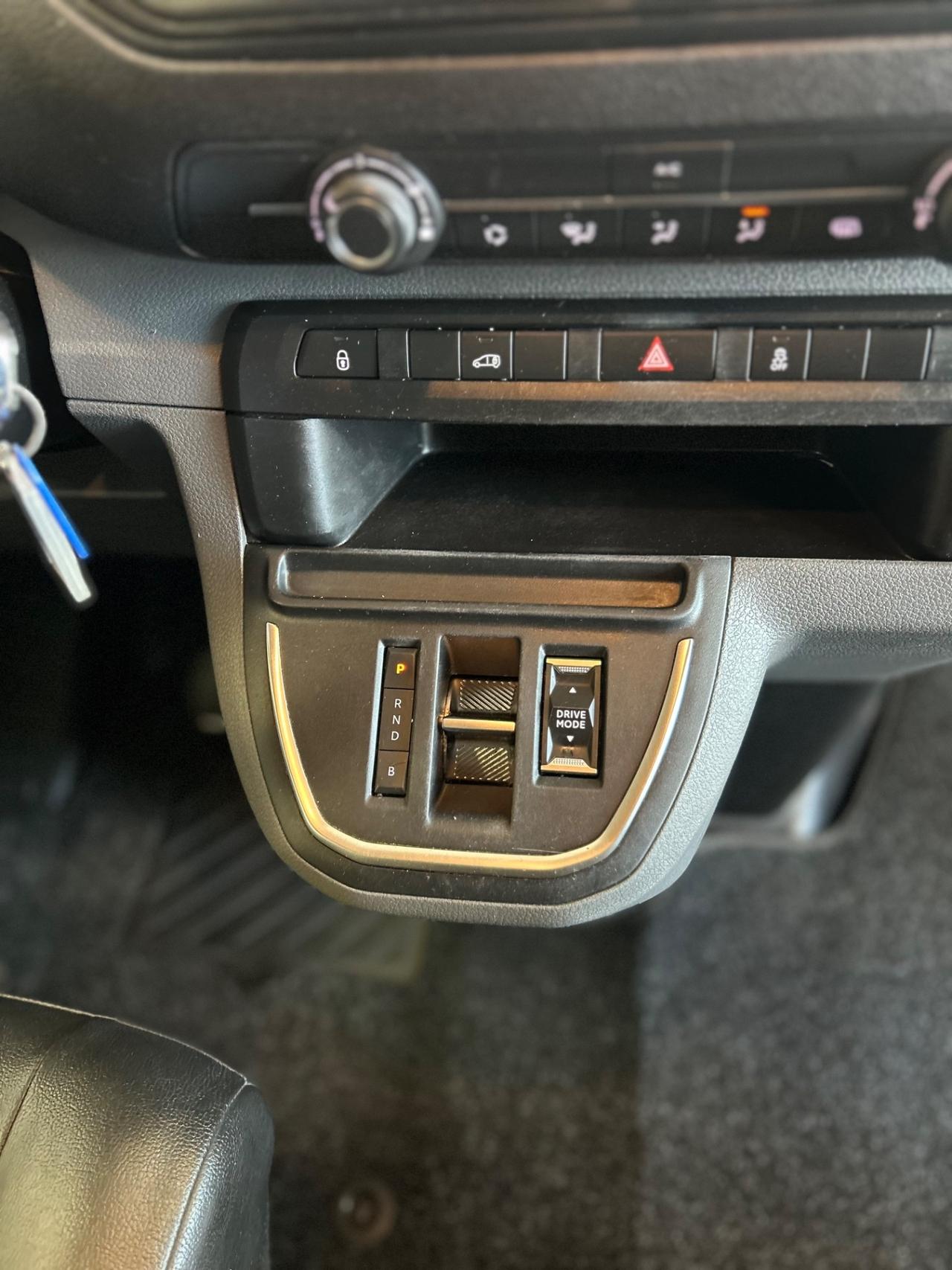 Peugeot Expert e-Expert 75kW PL-TN Furgone Pro Standard