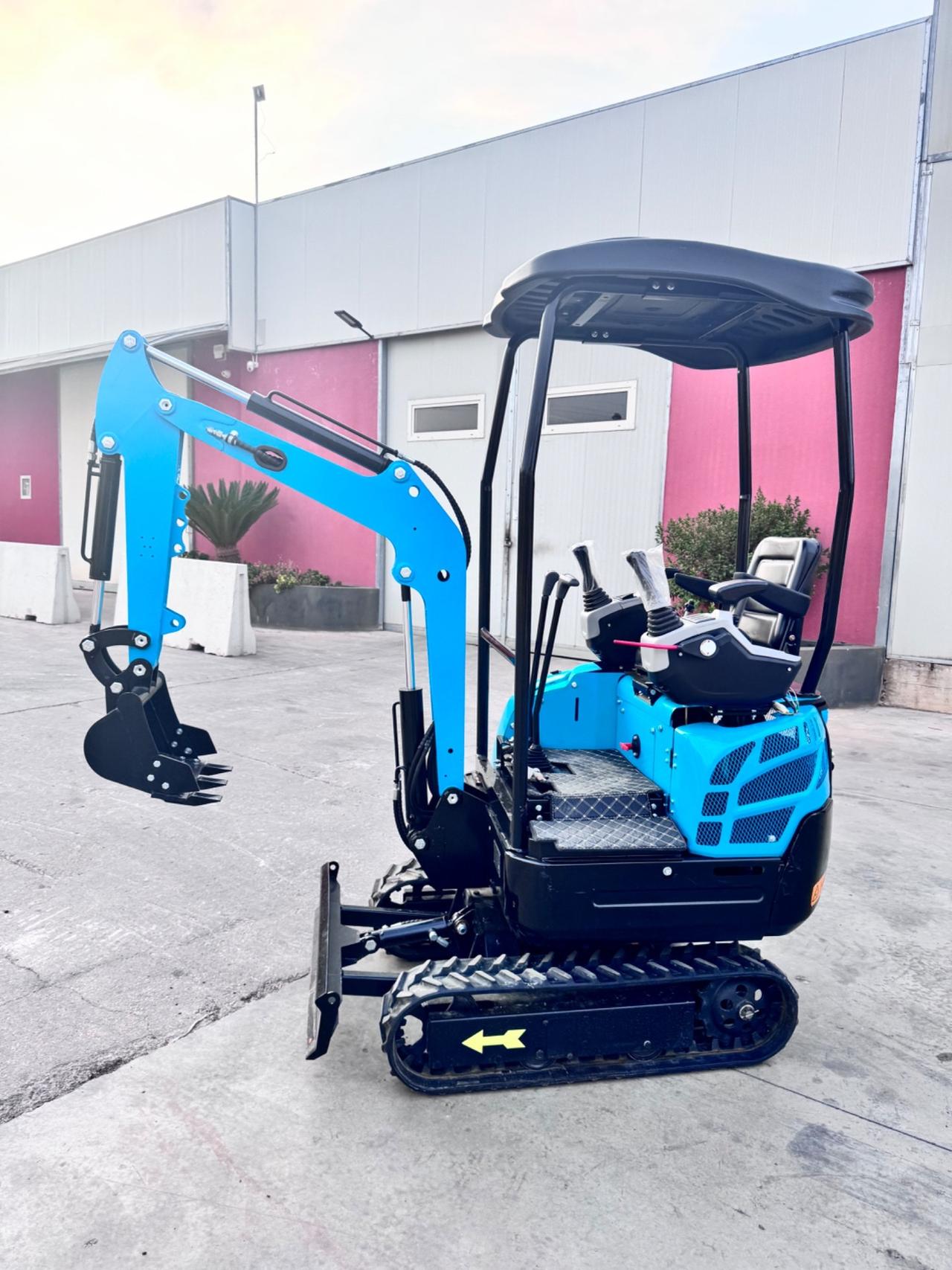 Miniescavatore JCP 15 qli nuovo