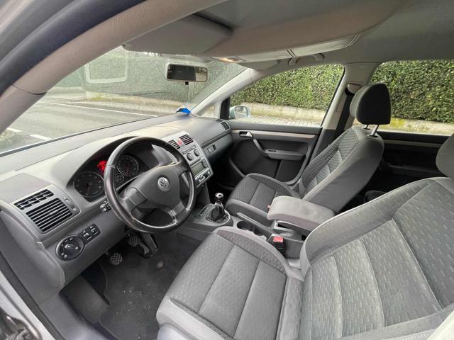 VOLKSWAGEN Touran 2.0 Highline Ecofuel 7 posti