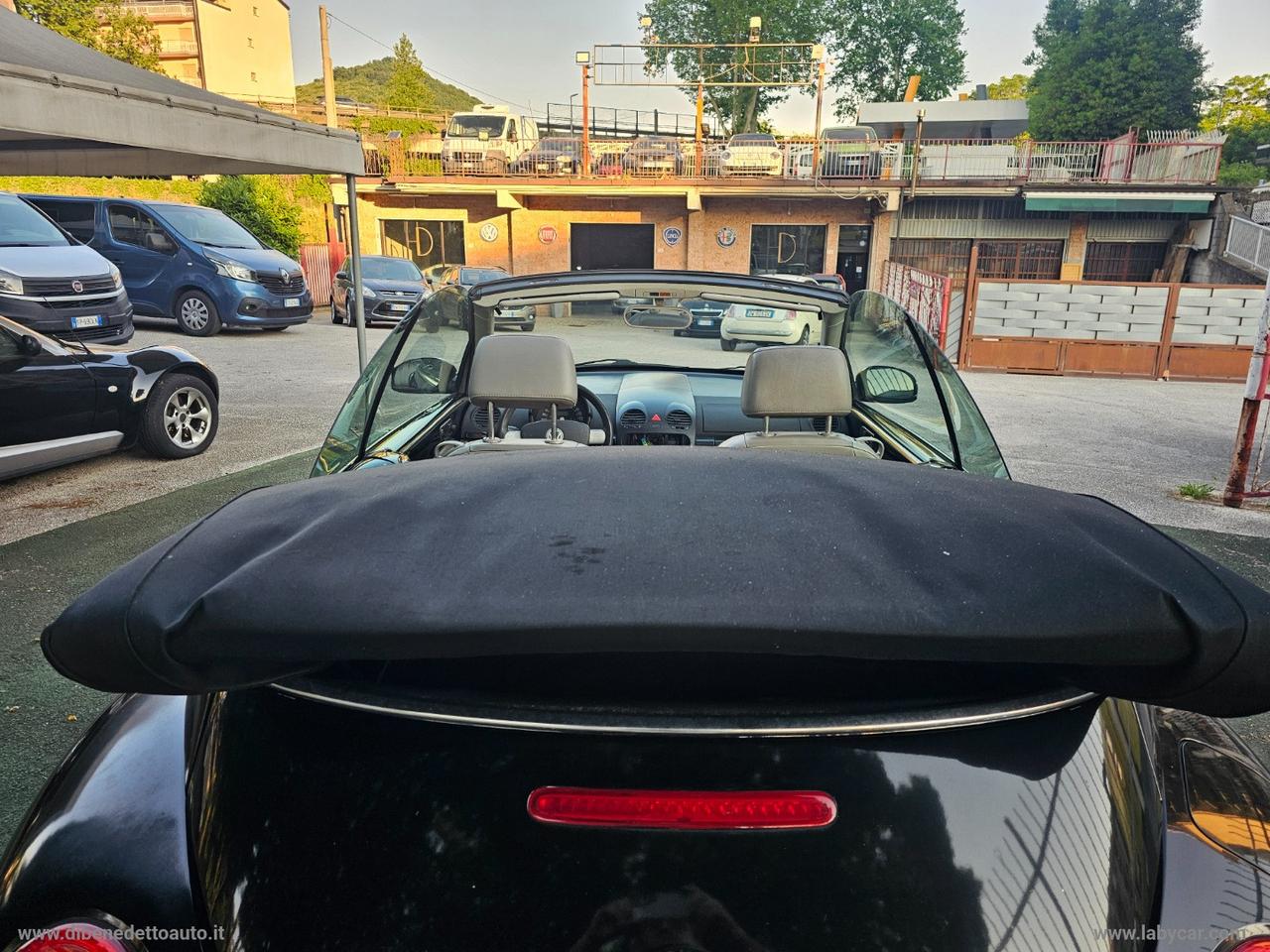 VOLKSWAGEN New Beetle 1.6 Cabrio GPL