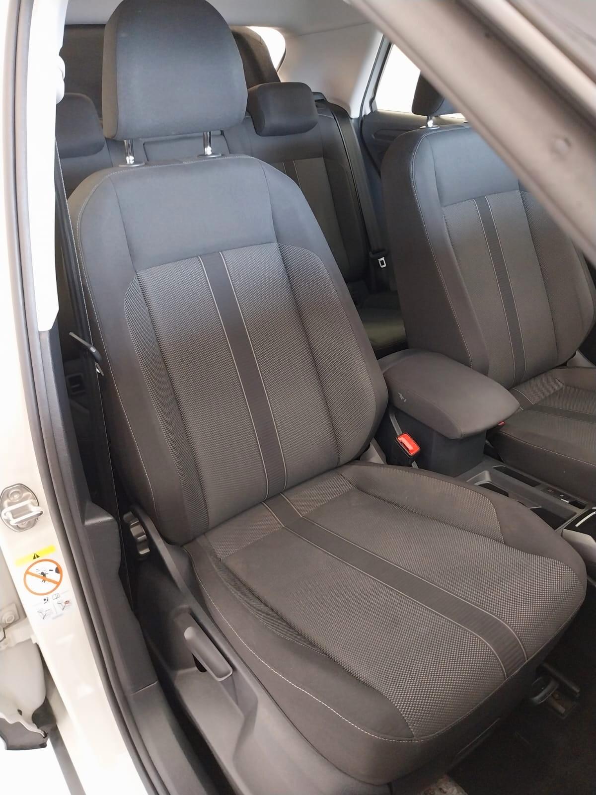 Volkswagen T-Roc 1.0 TSI 110cv ivaesposta 2022