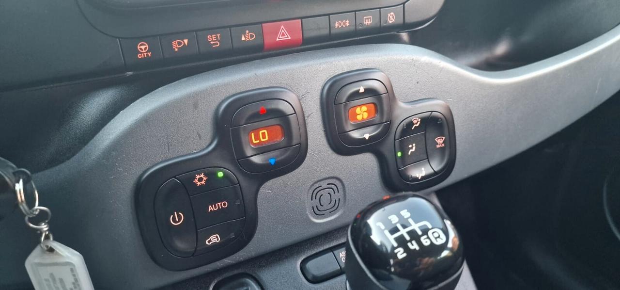 Fiat Panda 1.0 FireFly S&S Hybrid 2022 49.000KM CON BLOCKSHAFT