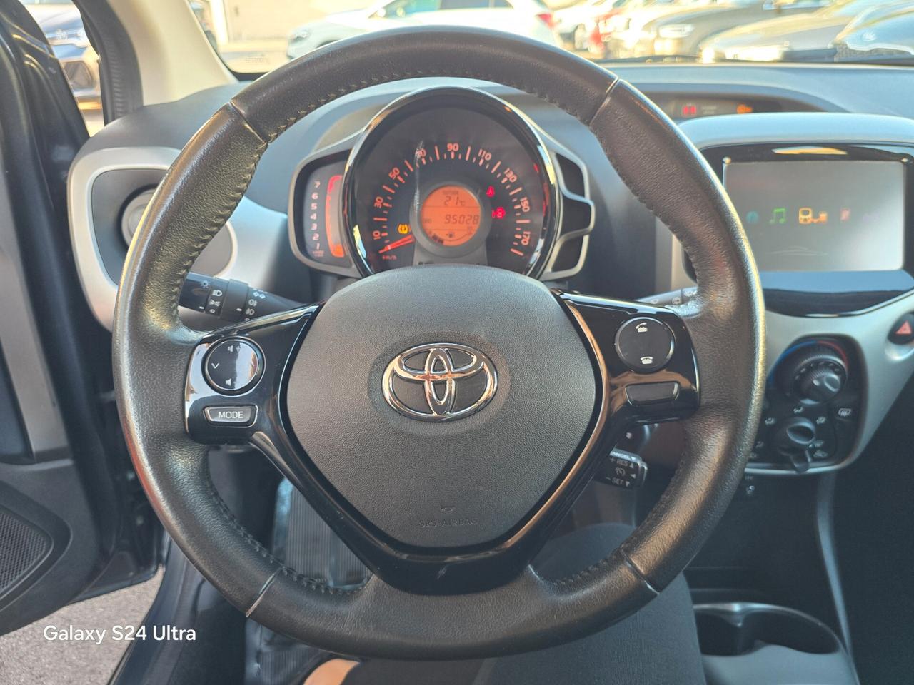 Toyota Aygo 1.0 VVT-i 69 CV 5 porte x-cool