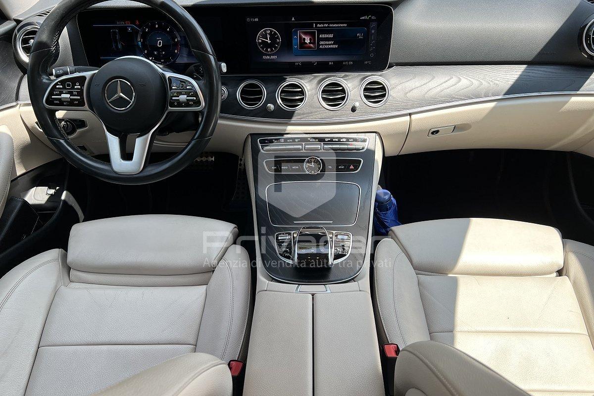 MERCEDES E 220 d 4Matic Auto Premium Plus