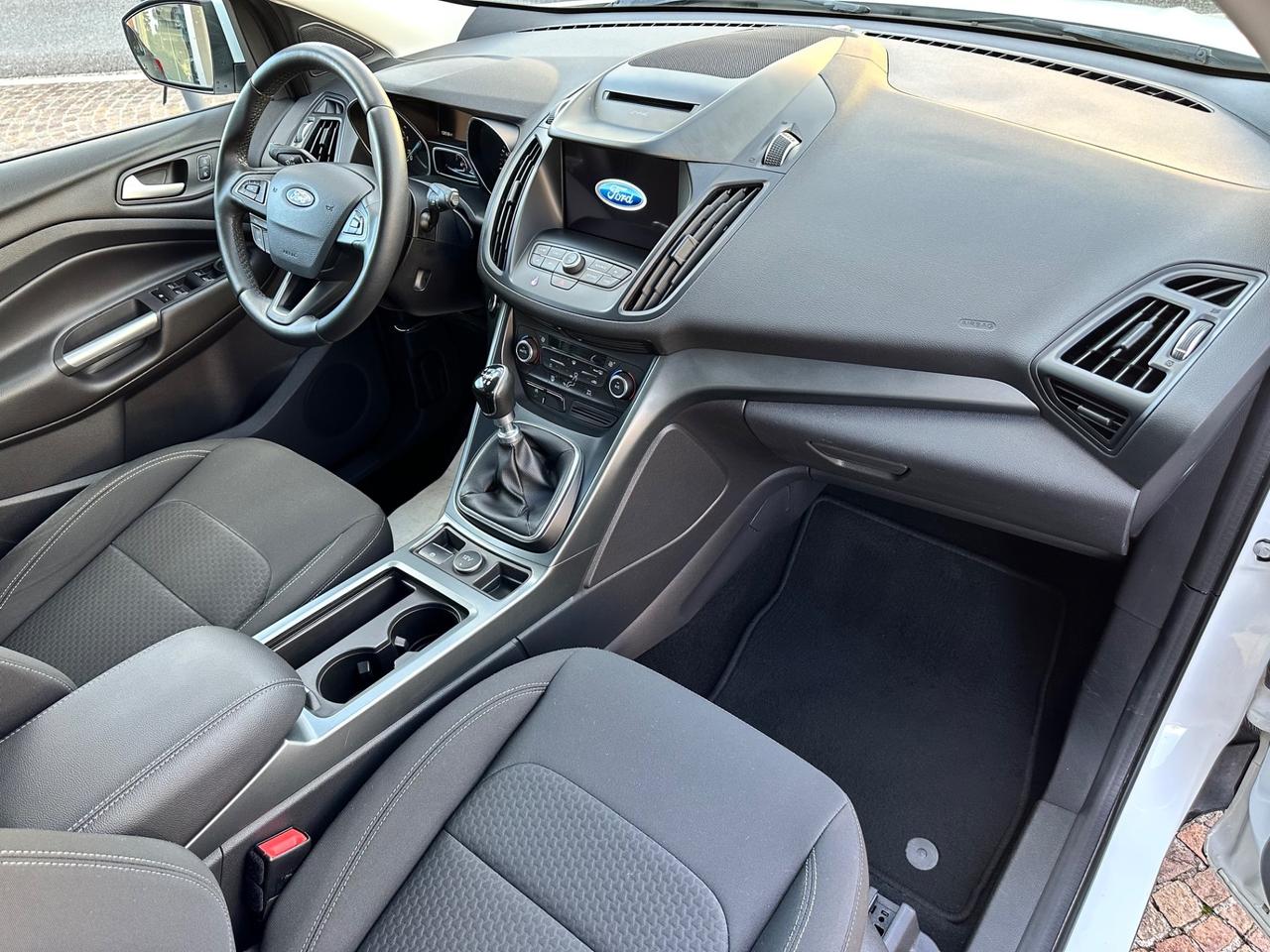 Ford Kuga 1.5 TDCI 120 CV S&S 2WD Titanium
