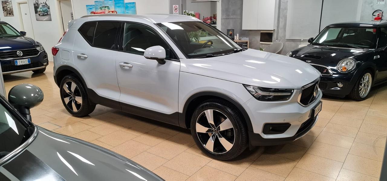 Volvo XC40 D3 Geartronic Momentum Pro