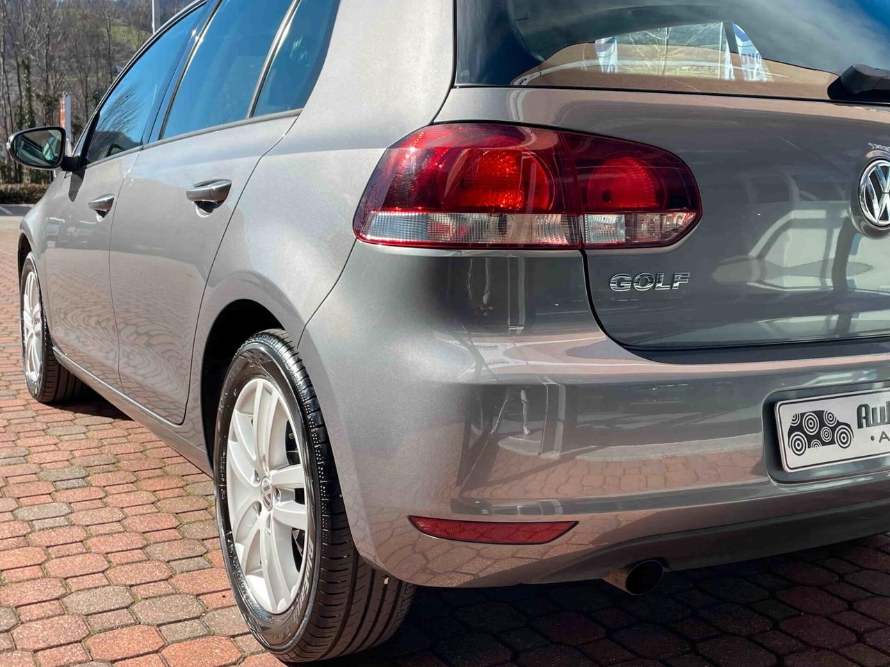 Volkswagen Golf 1.6 TDI DPF 5p. Highline NEOPATENTATI
