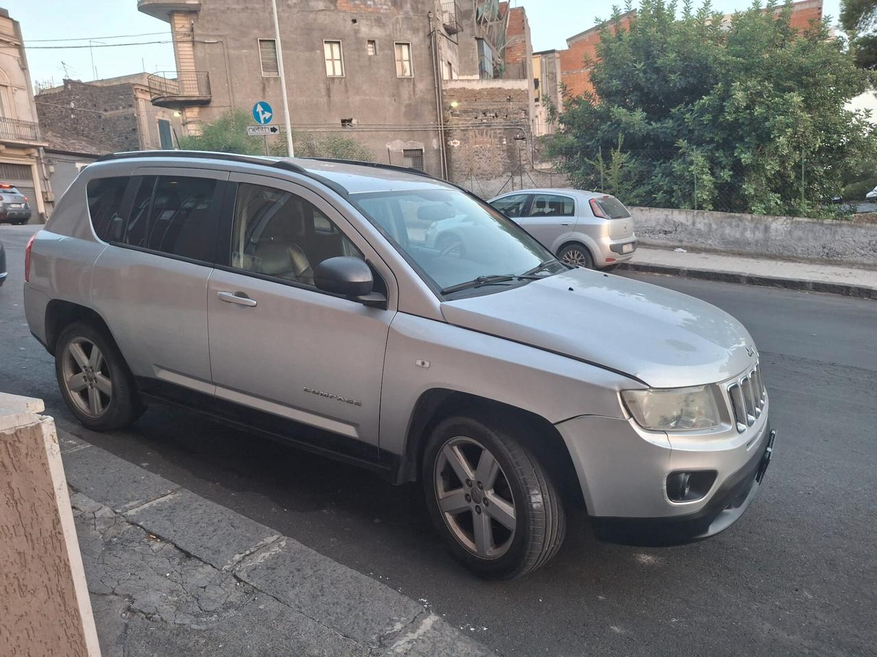 Jeep Compass 2.2 CRD Limited (GRANDINATA)