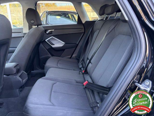 AUDI Q3 35 TDI quattro Business Advanced
