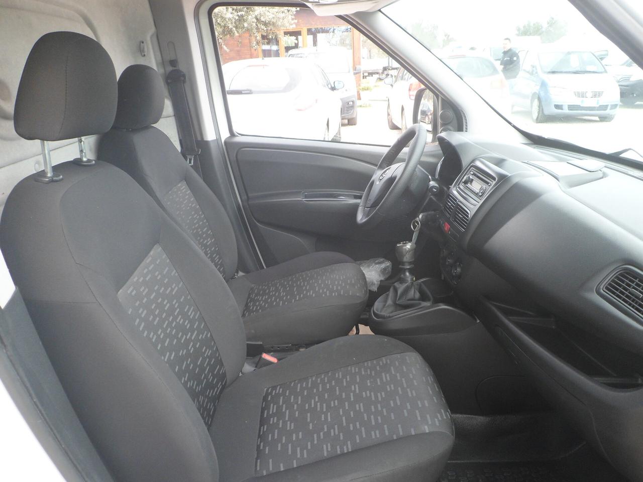 Fiat Doblo furgone maxi