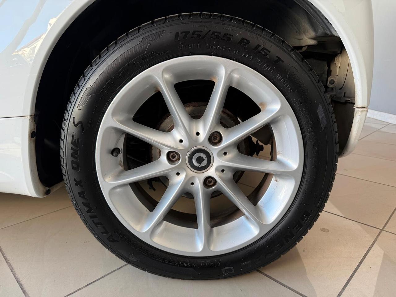 SMART FORTWO 0.8 DIESEL 121.000 KM 2013