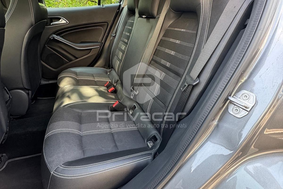 MERCEDES GLA 180 Sport