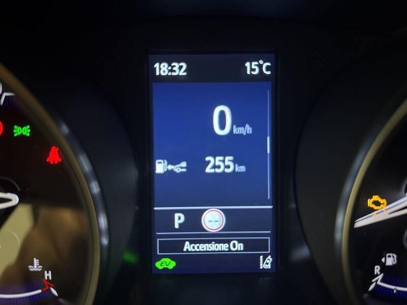 Toyota C-HR I 2020 2.0h Lounge e-cvt