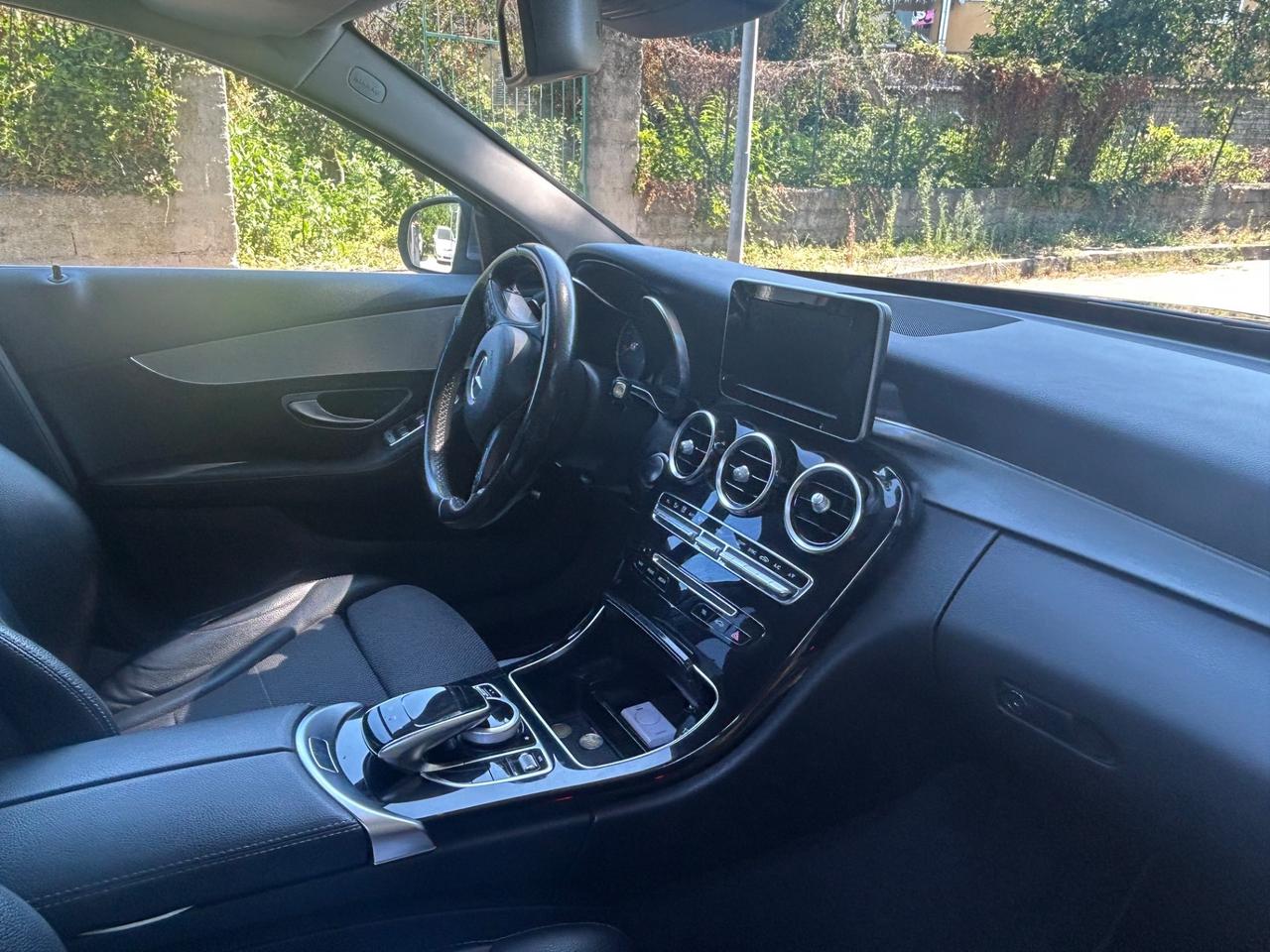 Mercedes-benz C 220 d Premium