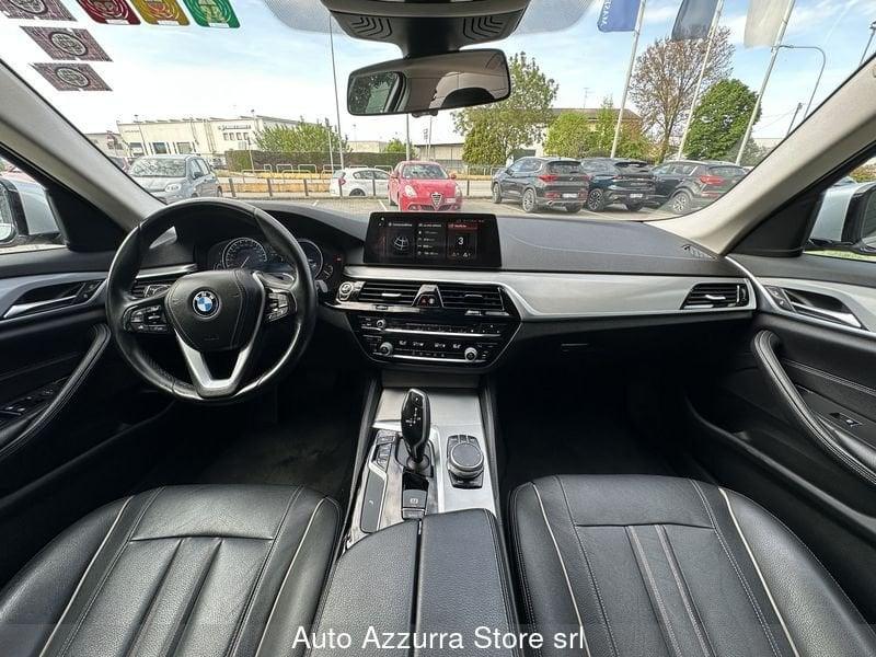 BMW Serie 5 530d Touring Luxury *PACCHETTO LUCI, TAGLIANDI BMW, PROMO AZZURRA*