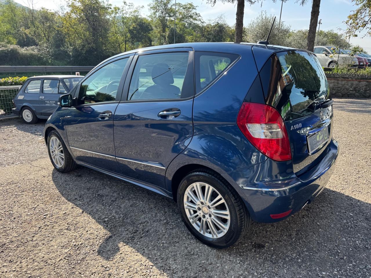 Mercedes-benz A 180 BlueEFFICIENCY Premium