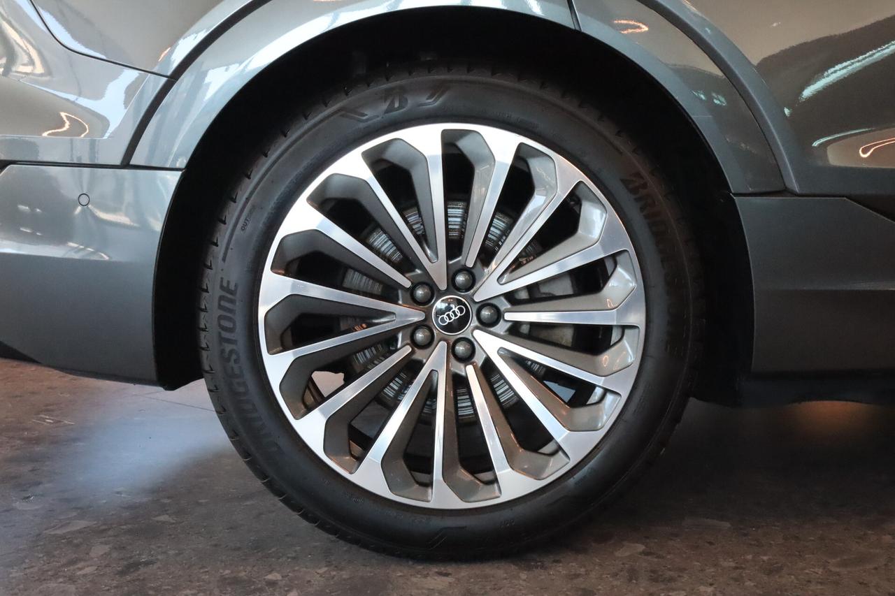 E Tron 55 408CV S-LINE QUATTRO HUD 360° MATRIX 21"