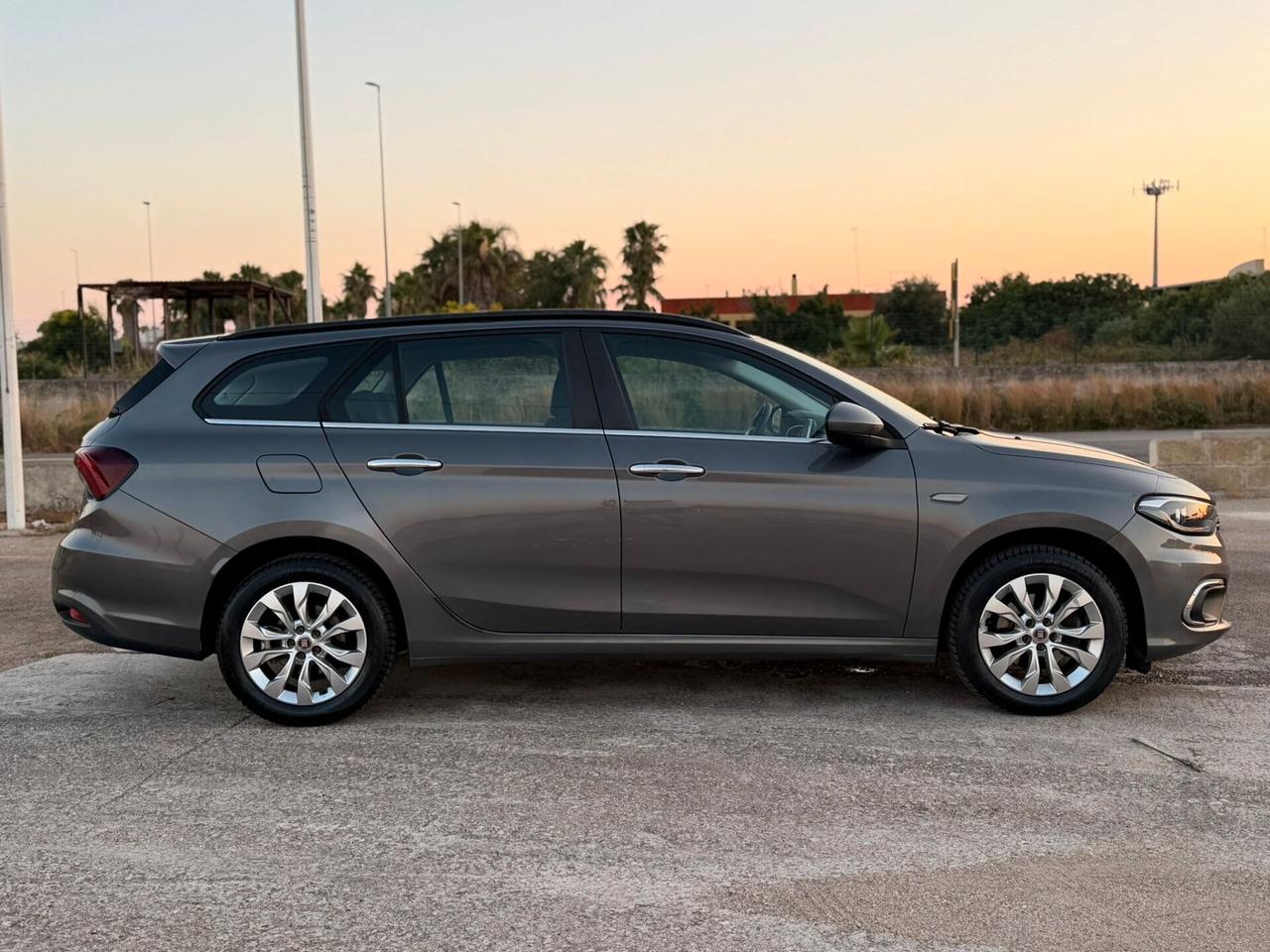 Fiat Tipo 1.6 Mjt S&S SW Lounge